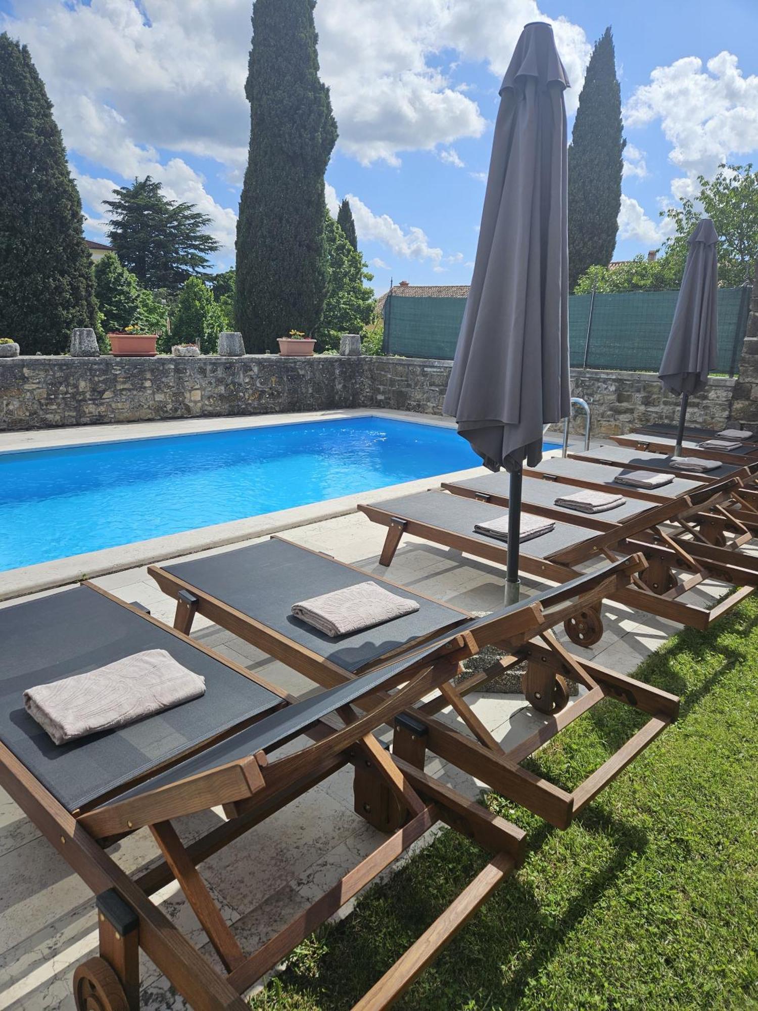 Villa Letizia Oprtalj Zewnętrze zdjęcie