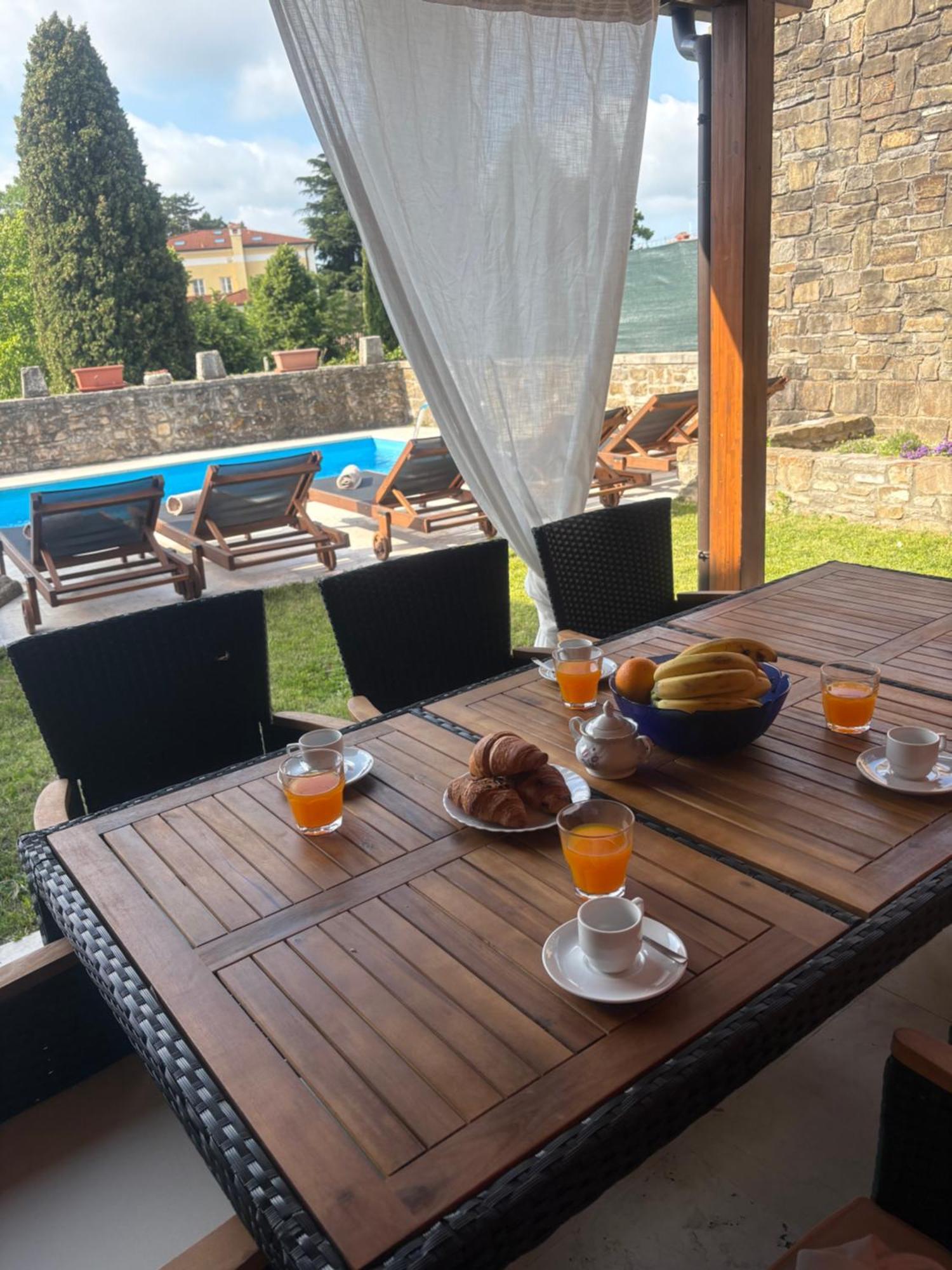 Villa Letizia Oprtalj Zewnętrze zdjęcie